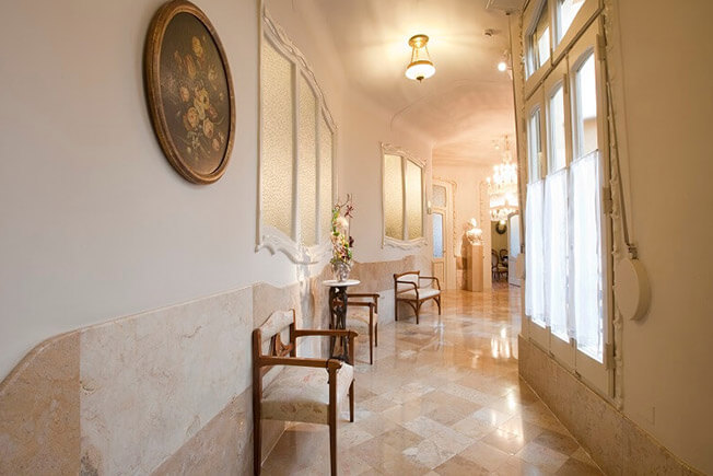 visit pedrera by day apartment time corridor