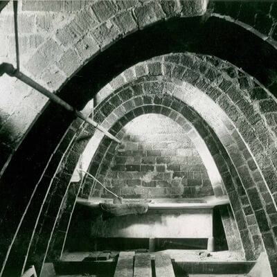 arquitetura pedrera arcos centenários gaudí