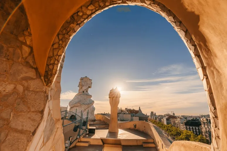 Visit La Pedrera Sunrise