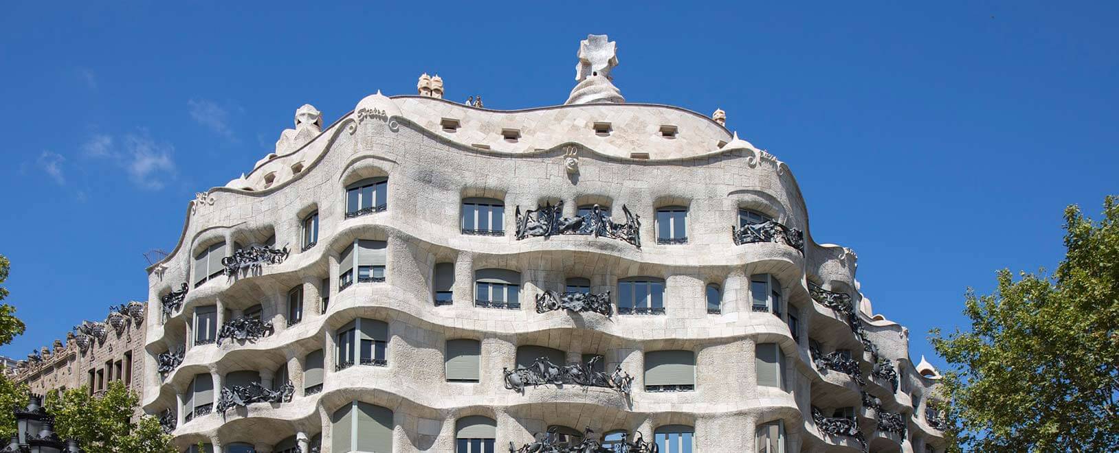home la pedrera casa mila barcelona