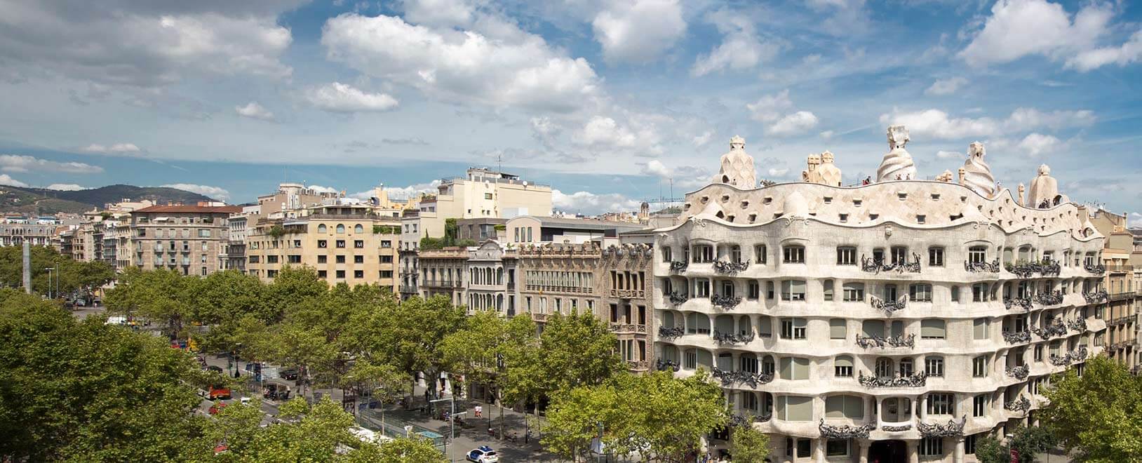home la pedrera casa mila barcelona