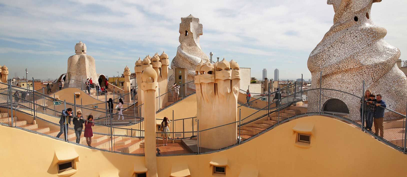 home la pedrera casa mila barcelona