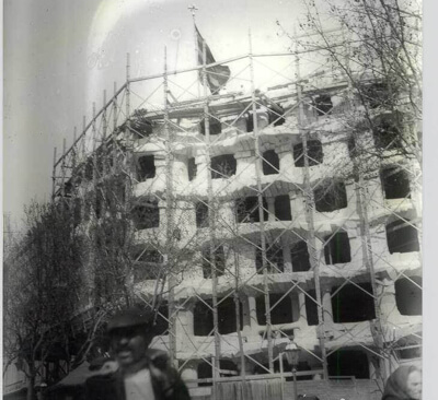 chronologie pedrera façade construction bcn